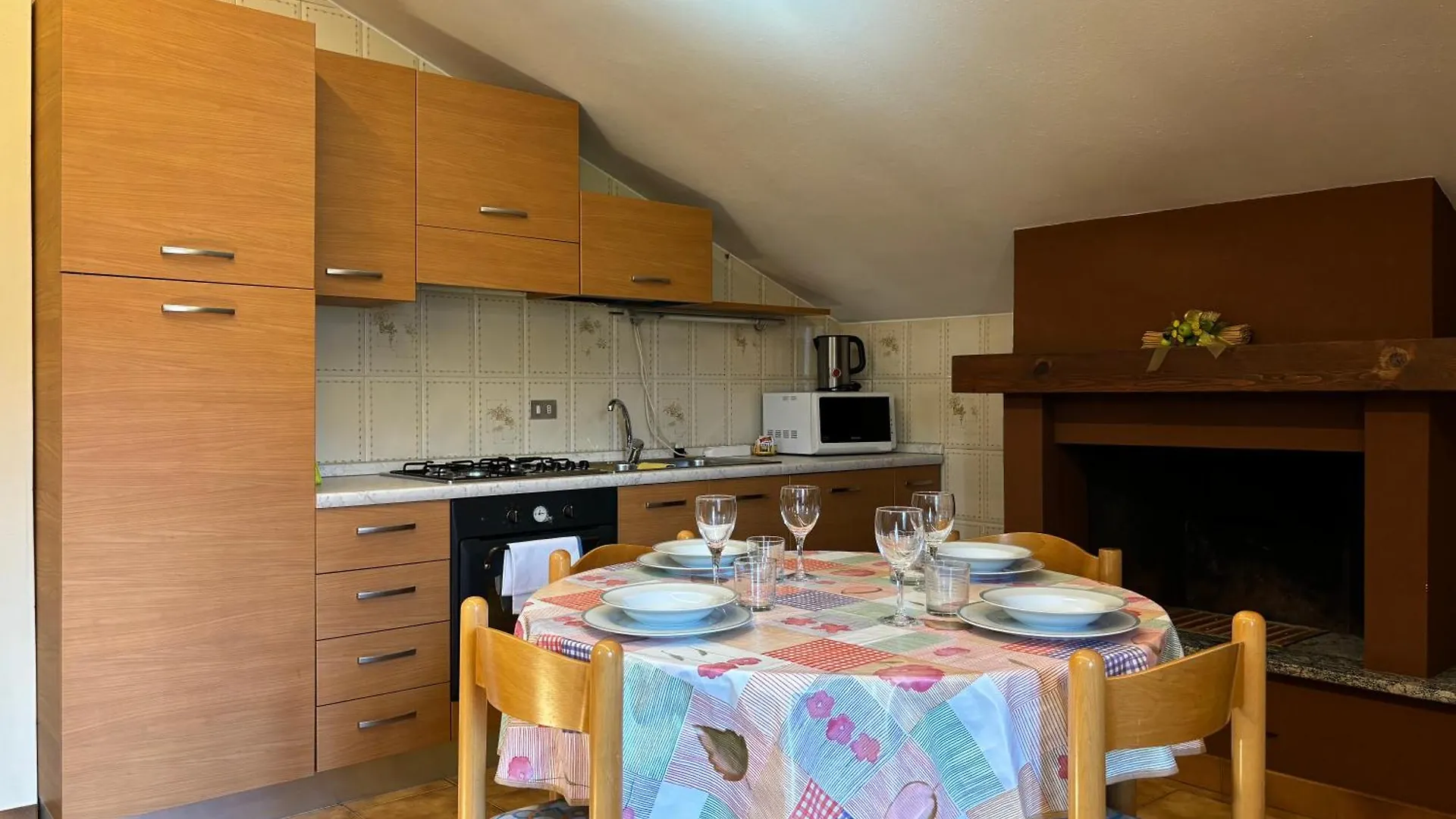 Casa Sonia Dongo - Larihome A52 イタリア